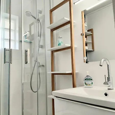 Emma * ル・クロワジック